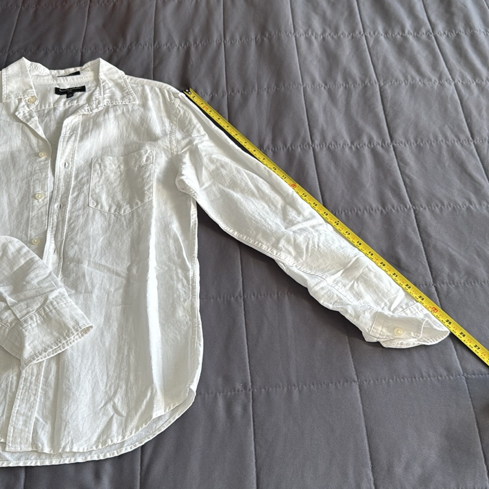 Banana Republic White Button-Up Shirt - Picture 8 of 8
